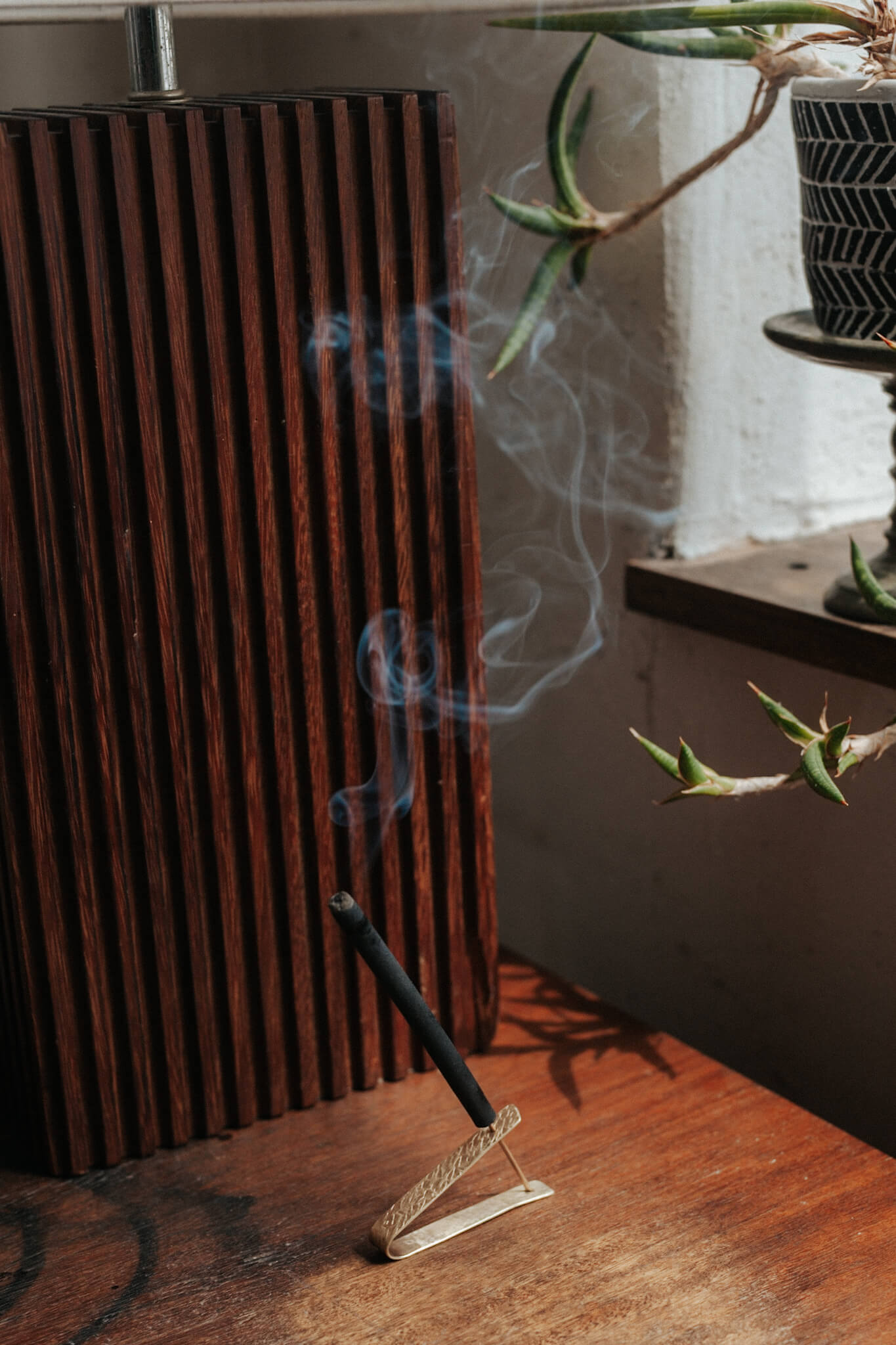 Hand Hammered Brass Incense Holder 真鍮インセンスホルダー by yuicoba